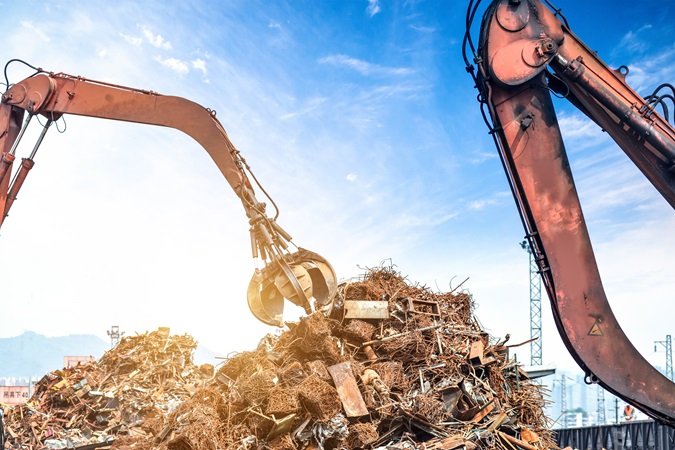 Gli unici soggetti esclusi dal RENTRI saranno di fatto i produttori di rifiuti non pericolosi al di sotto dei 10 dipendenti.